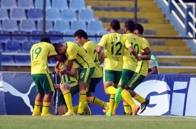 Los jugadores de Guastatoya festejan el triunfo sobre Comunicaciones. (Foto Prensa Libre: Francisco Sánchez)