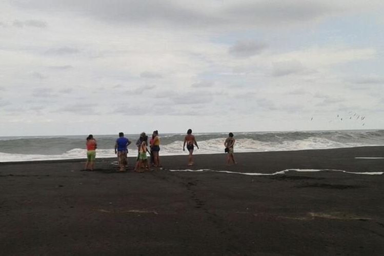 Playa de aldea Linda Mar ubicada en Puerto San José, Escuintla. (Foto Prensa Libre: HemerotecaPL)