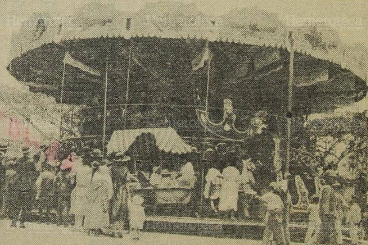 Carrusel instalado en la feria de Jocotenango. (Foto: Hemeroteca PL)