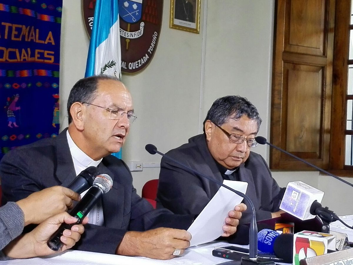 La iglesia católica piden que las manifestaciones contra la corrupción no sean manipuladas. (Foto Prensa Libre: E. Bercian)