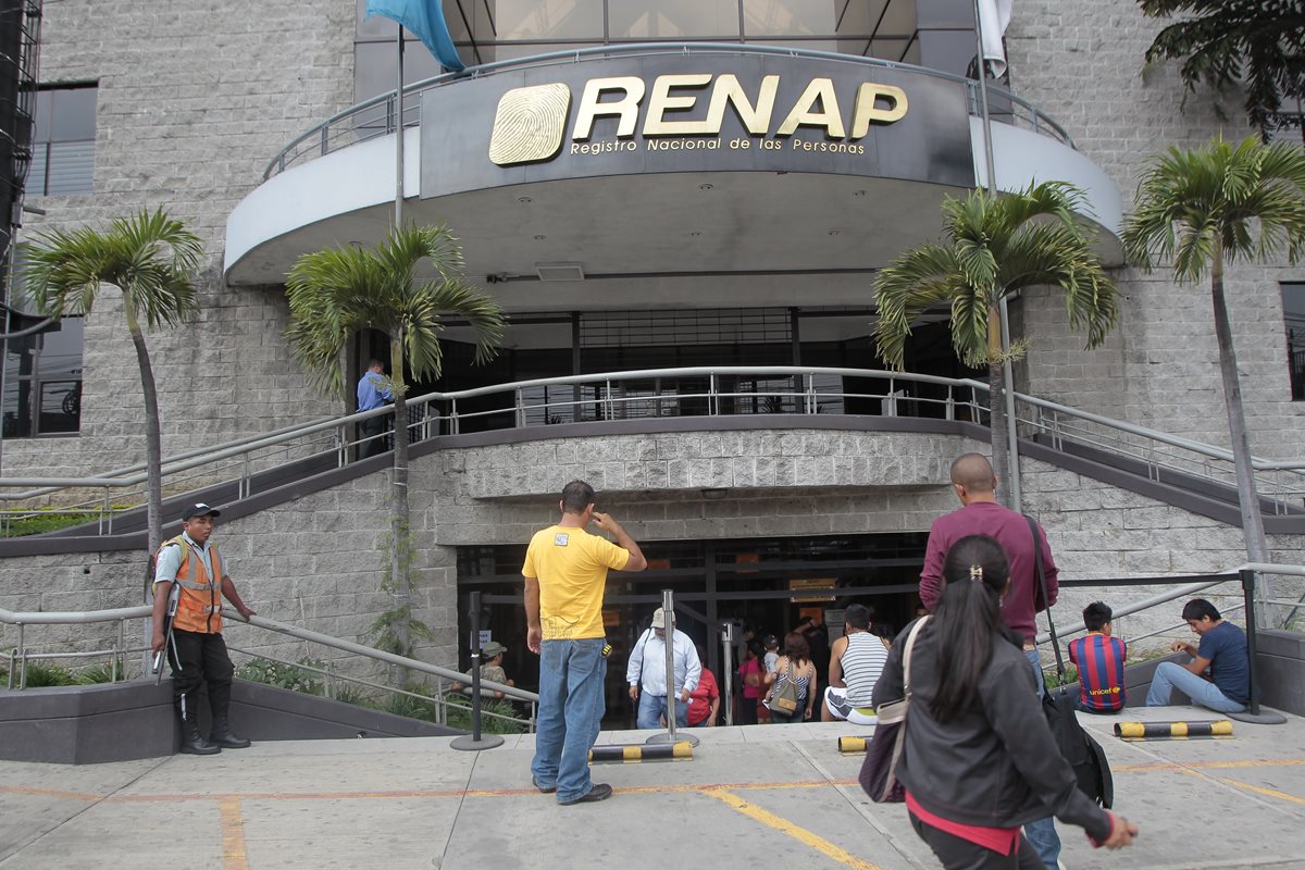 El Registro Nacional de las Personas fue denunciado ante el Ministerio Público por incumplimiento de pago. (Foto Prensa Libre: Hemeroteca PL)