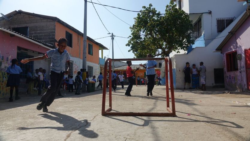 El 60% de la población del islote son niños. En 2017 nacieron siete bebés y ninguna persona murió. NATALIA GUERRERO