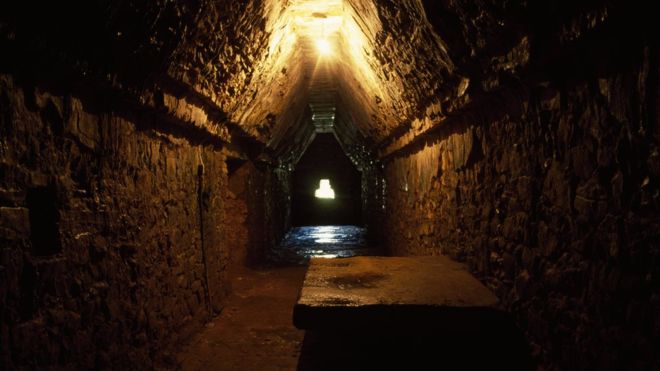 La humedad del lugar hizo imposible que los restos de la Reina roja regresaran al complejo arqueológico de Palenque. (Getty Images).