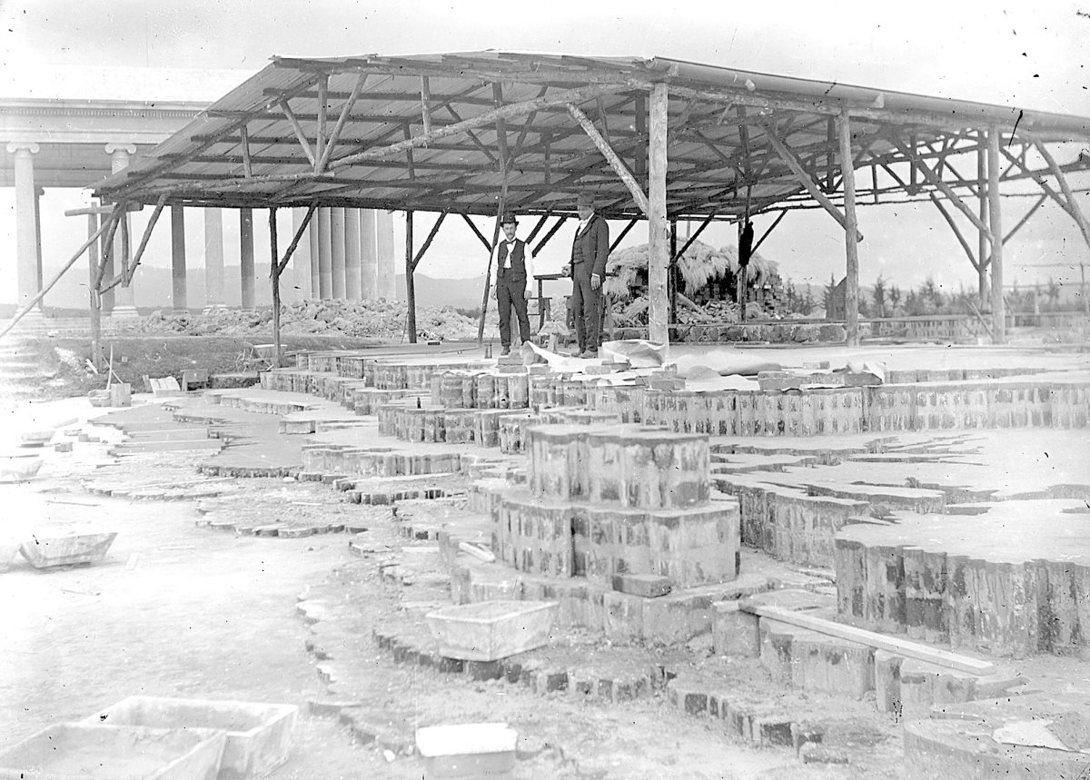 Foto tomada por el ingeniero Claudio Urrutia durante la construcción del Mapa en Relieve. (Foto: Hemeroteca PL)