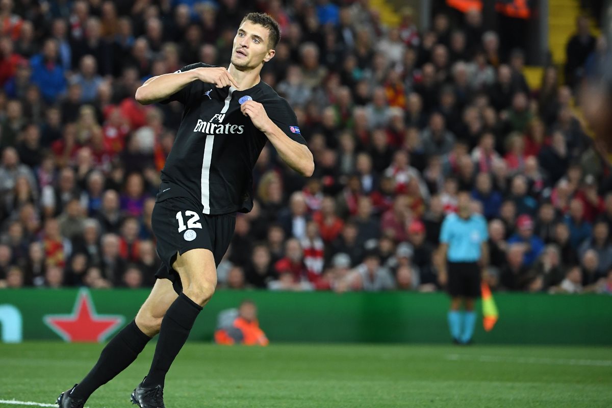 Thomas Meunier marcó el primer gol del PSG frente al Liverpool. (Foto Prensa Libre: AFP)