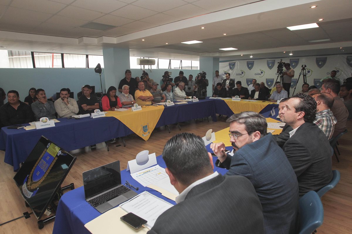 La Asamblea de este viernes tocó varios puntos importantes, entre ellos la modificación a una regla. (Foto Prensa Libre: Norvin Mendoza)