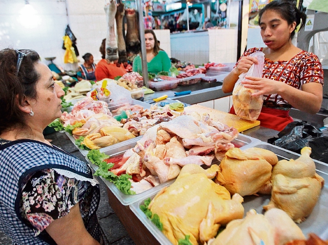 Más opciones de compra tendrán los consumidores de pollo, según el acuerdo entre Guatemala y Estados Unidos alcanzado la semana pasada.