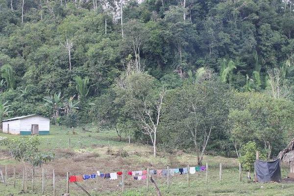 Caserío Cerro Lindo, Poptún Petén, donde ocurrió el hallazgo. (Foto Prensa Libre: Walfredo Obando)