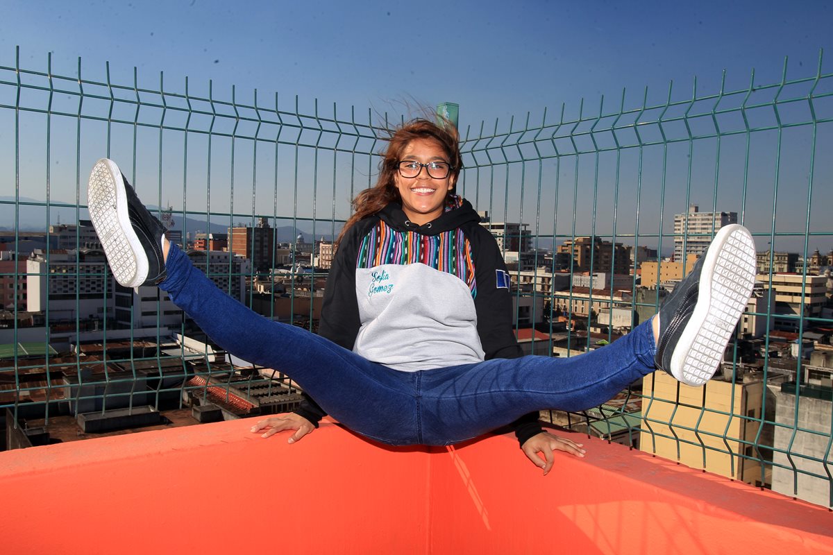 La gimnasta guatemalateca Ana Sofía Gómez confesó estar feliz por su decisión de retirarse como atleta. (Foto Prensa Libre: Carlos Vicente)