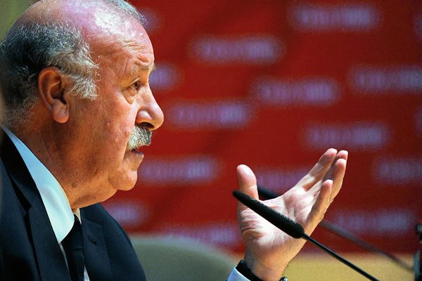 El entrenador de la selección española, Vicente Del Bosque defendió, en conferencia de prensa, a sus jugadores. (Foto Prensa Libre: AFP)