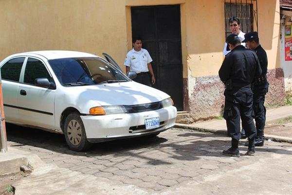 El crimen se cometió en una de las calles de la aldea Buena Vista. (Foto Prensa Libre: José Rosales)