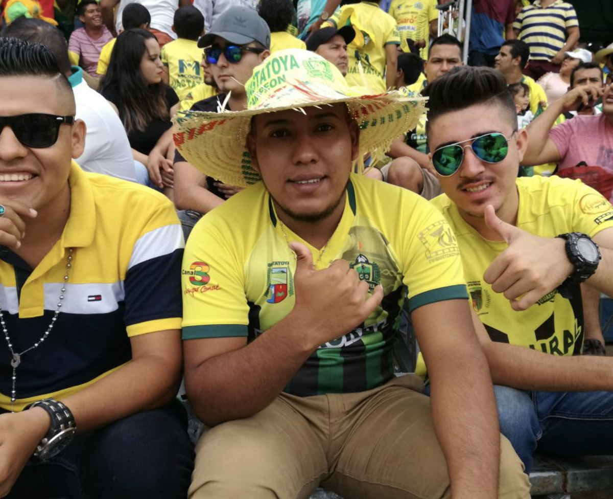 Ambiente de fiesta en el estadio David Cordón Hichos para la final de vuelta entre Guastatoya y Comunicaciones.