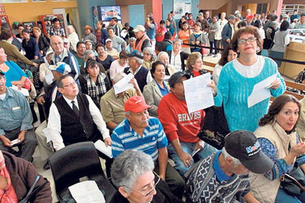 Pensionados del Camip de la  zona 5 se quejaron de mal servicio el 2 de febrero recién pasado.