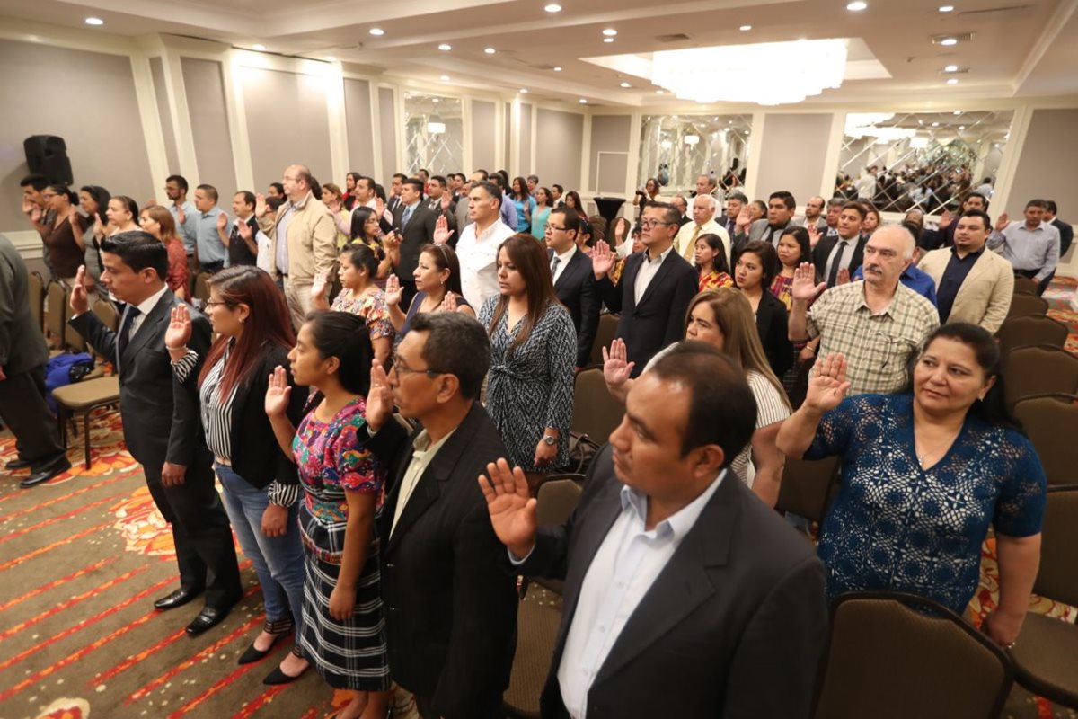 Acto de juramentación de las Juntas Electorales Municipales. (Foto Prensa Libre: Esbin García)