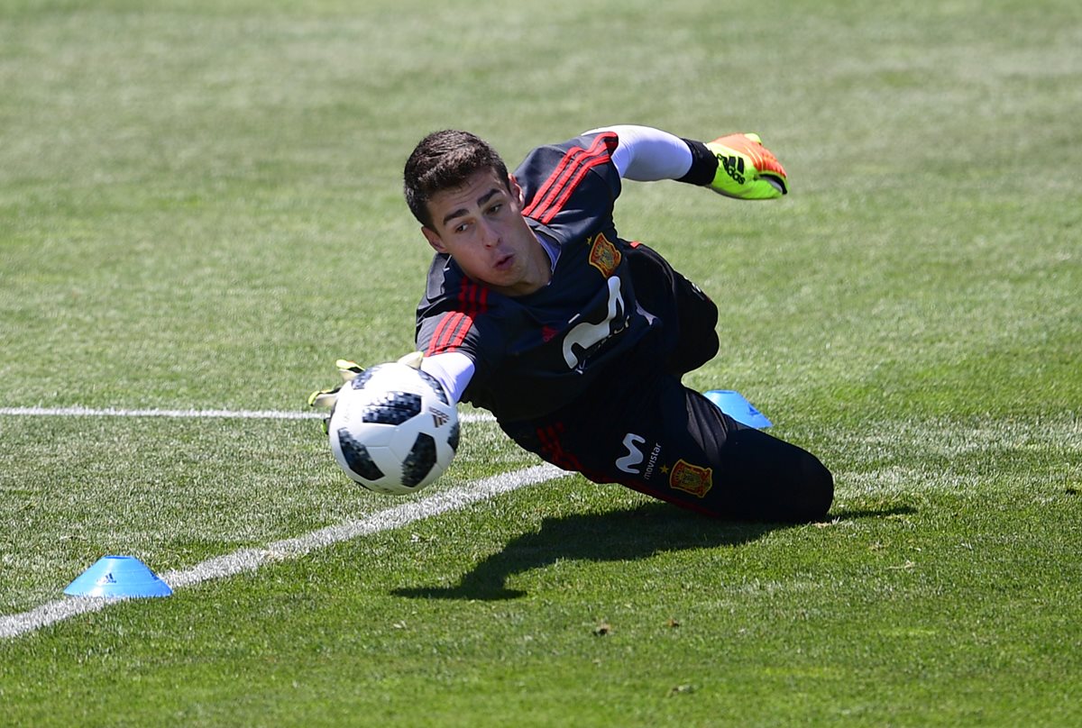 El Chelsea ficha al portero español Kepa Arrizabalaga. (Foto Prensa Libre: AFP)