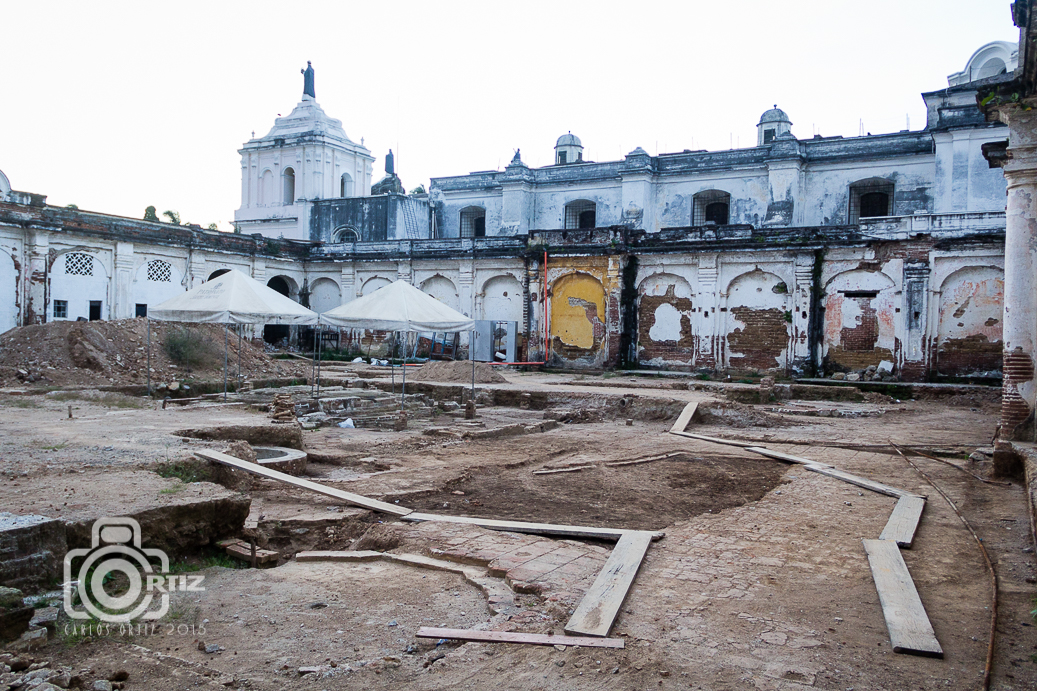 El complejo monumental de Santo Domingo, fue declarado Patrimonio Nacional, hace 45 años. (foto Prensa Libre: Carlos Ortiz).