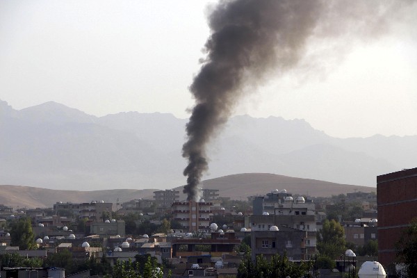 <em>La aviación turca bombardea posisicones de rebeldes kurdos.</em> (Foto Prensa Libre: AP)
