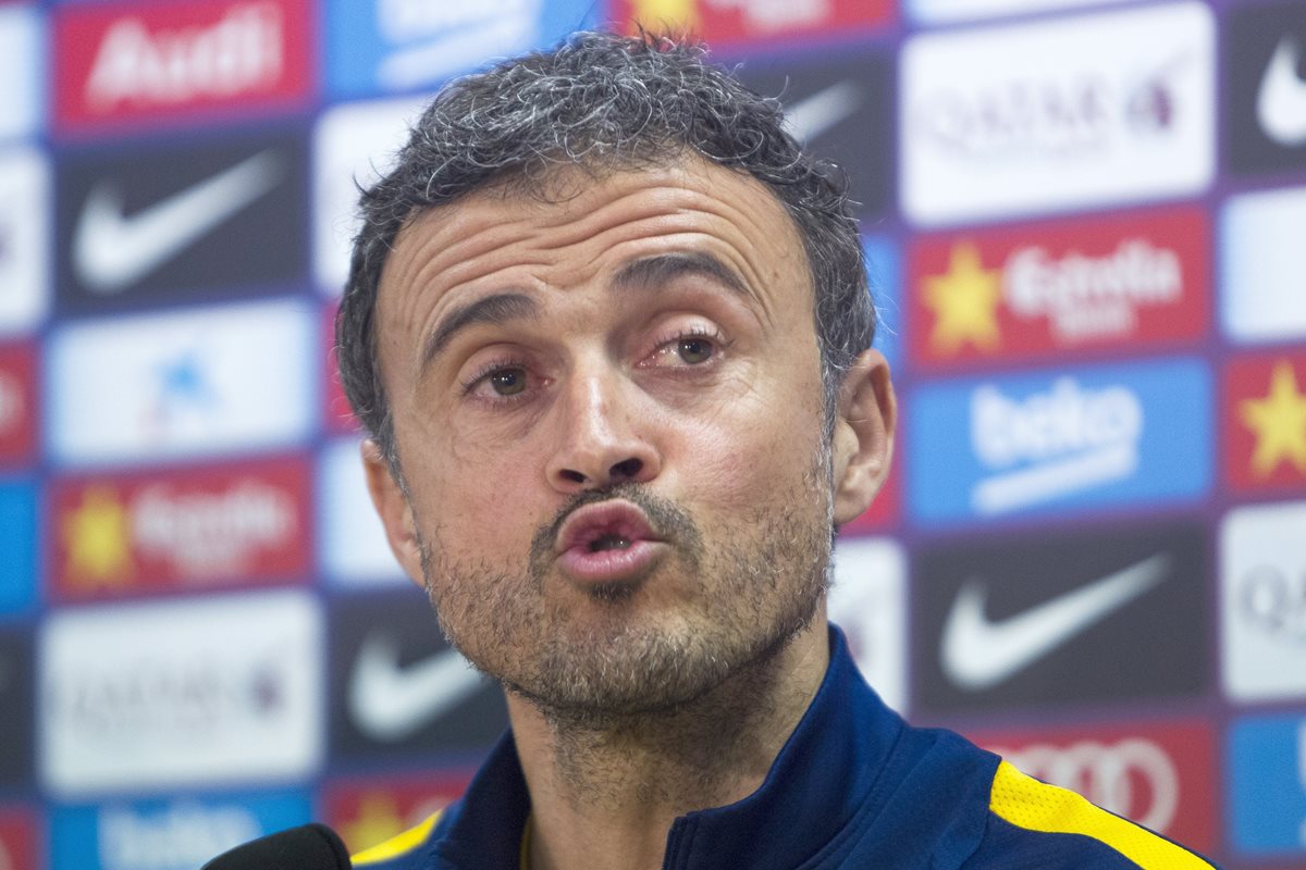 Luis Enrique habló de una posible salida de algún jugador de la plantilla si se contrata a alguien más. (Foto Prensa Libre: EFE)