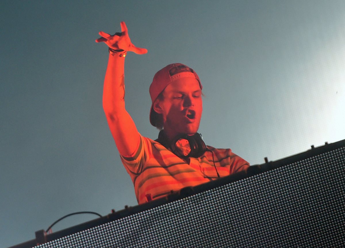 Avicii se dio a conocer con éxitos como Levels, Sunshine y Wake Me Up. (Foto Prensa Libre: AFP)