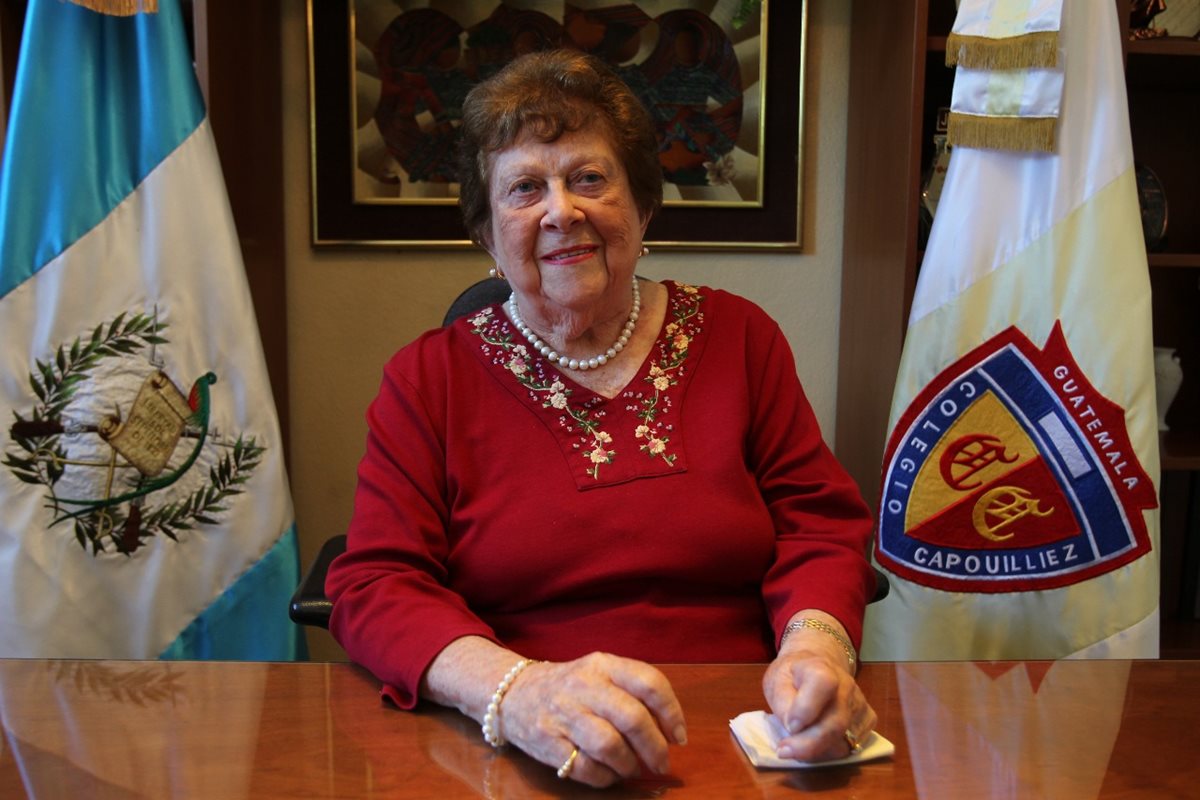 Blanca Pérez Guisasola de Arathoon falleció a los 99 años. Dedicó 75 años a la educación y dirigió el colegio Capouilliez de 1957 a 2013. (Foto Prensa Libre: Cortesía)
