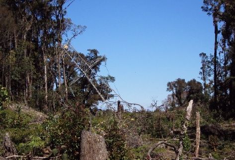 Representantes de la empresa Xacbal denunciaron que la noche del miércoles fueron derribadas otras tres torres de conducción de energía, en una aldea de Nebaj, Quiché.