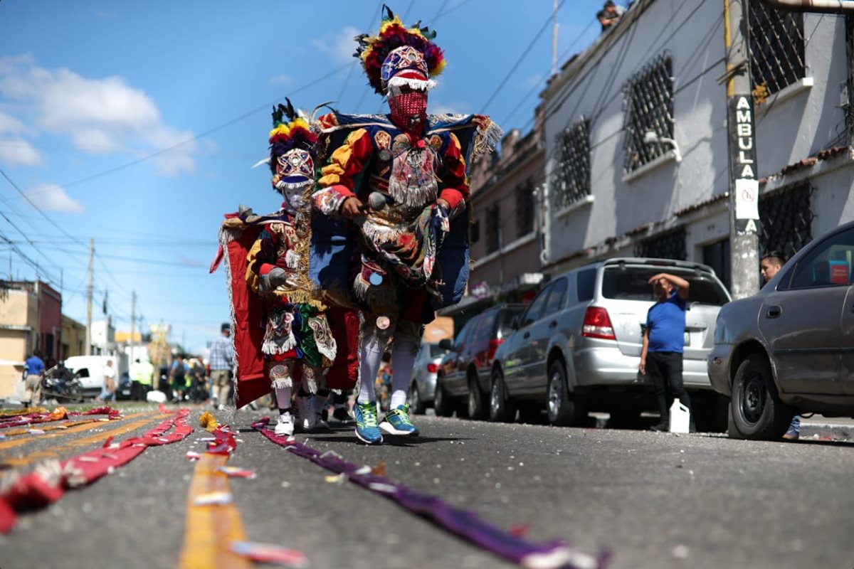 Baile de moros y cristianos.