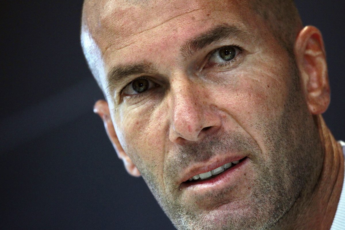 Zinedine Zidane y Real Madrid pueden hacer historia este domingo. (Foto Prensa Libre: EFE)