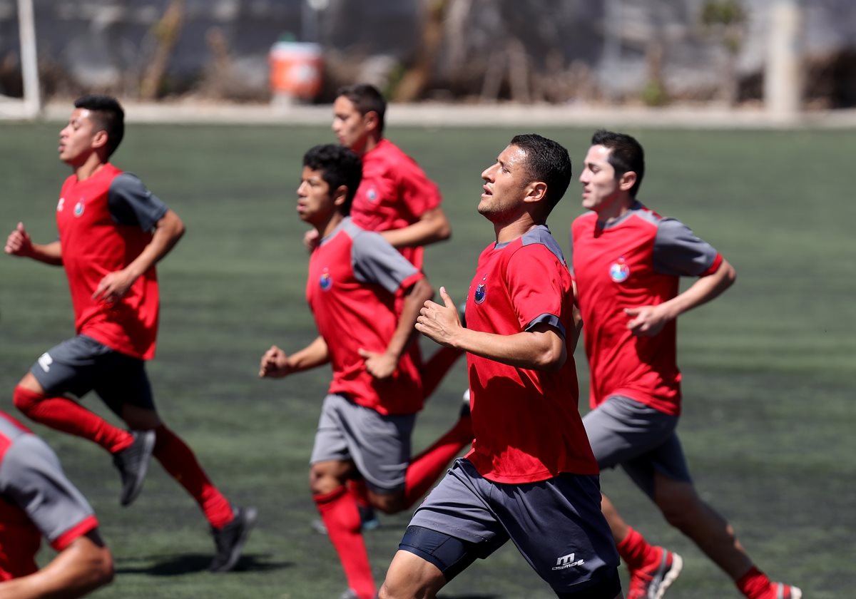 Jeffrey Payeras llegó a Municipal para reforzar la última línea que ha sido objeto de críticas en lo que va del torneo Clausura 2018. (Foto Prensa Libre: Carlos Vicente)