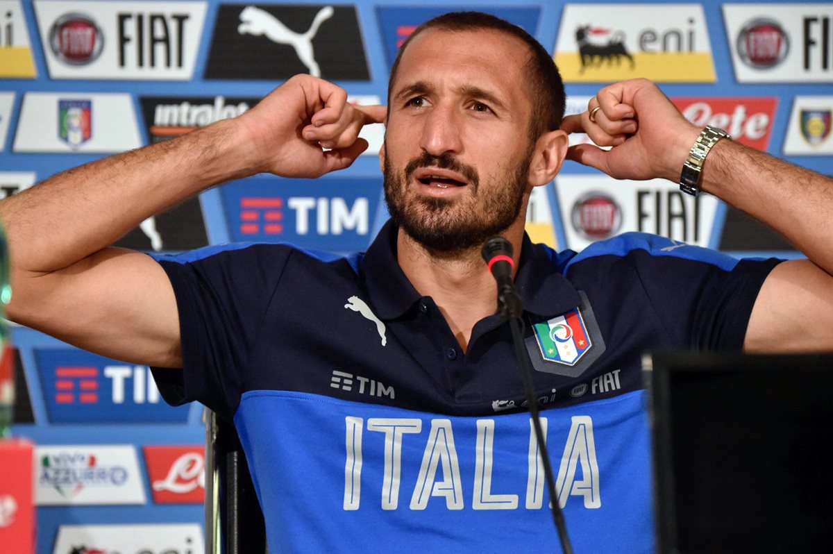 Chiellini es uno de los pilares en la defensa de la Juventus. (Foto Prensa Libre: AP)