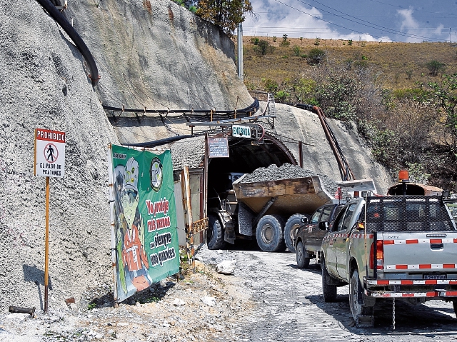 El sector de minas y canteras tiene un peso de 0.7% en el producto interno bruto,  y este año cerrará en negativo.