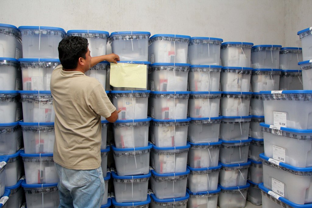 Bodega donde permanecen las papeletas electorales, en Retalhuleu. (Foto Prensa Libre: Rolando Miranda)