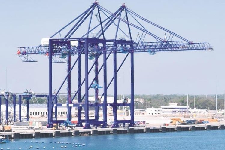 Terminal de contenedores Quetzal (TCQ), ubicada en la Portuaria Quetzal en Escuintla. (Foto Prensa Libre: Hemeroteca PL)