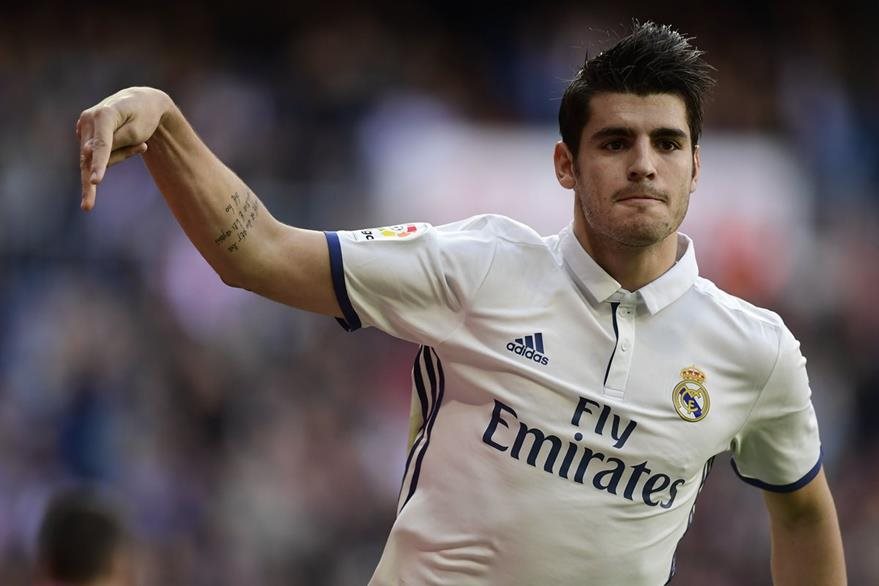 El delantero español Álvaro Morata jugará para el Chelsea, el vigente campeón inglés. (Foto Prensa Libre: AFP)