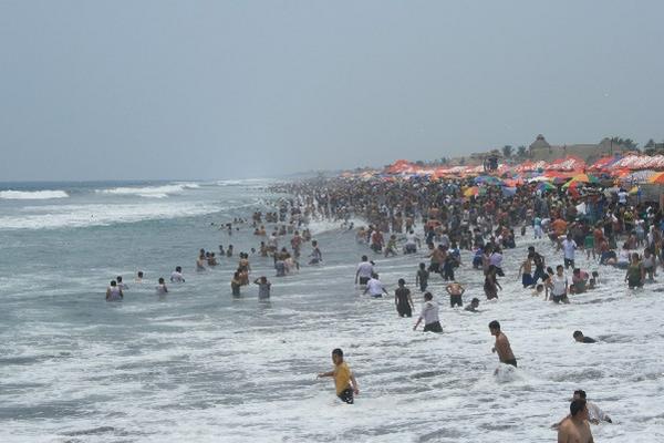 Puerto San José es el sitio más concurrido por visitantes durante  Semana Santa.