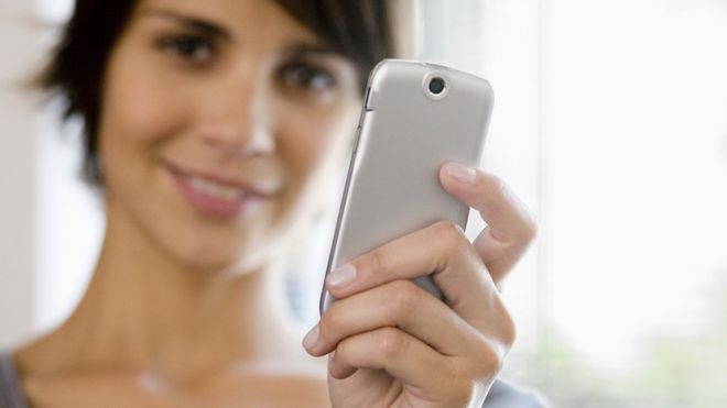 Para que un celular funcione correctamente es importante darle un uso adecuado. Con estos sencillos trucos lograrás que te dure por más tiempo. (THINKSTOCK).