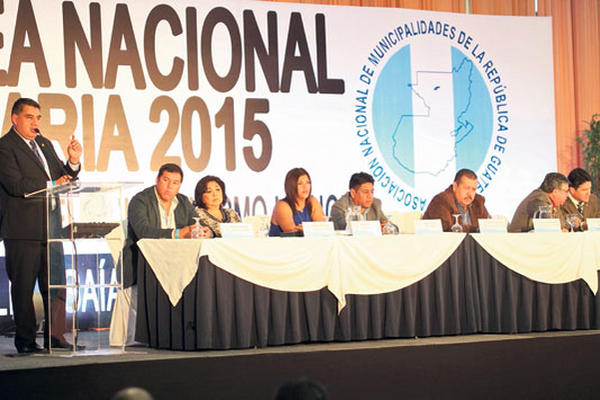 Sólo 127 de los 338 alcaldes asistieron a la asamblea general de la Anam, en el salón de un conocido hotel de la zona 11.