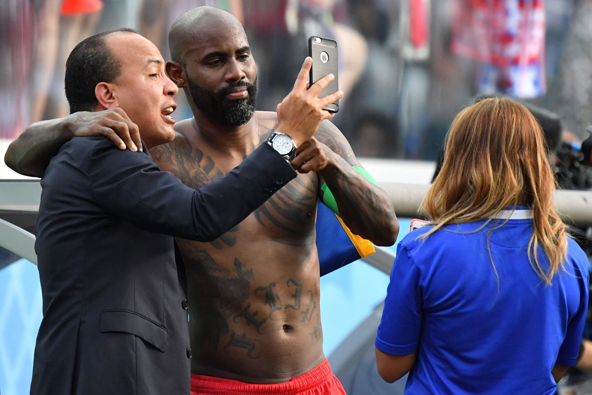 El defensa panameño Felipe Baloy entró en la historia de su selección. (Foto Prensa Libre: AFP)