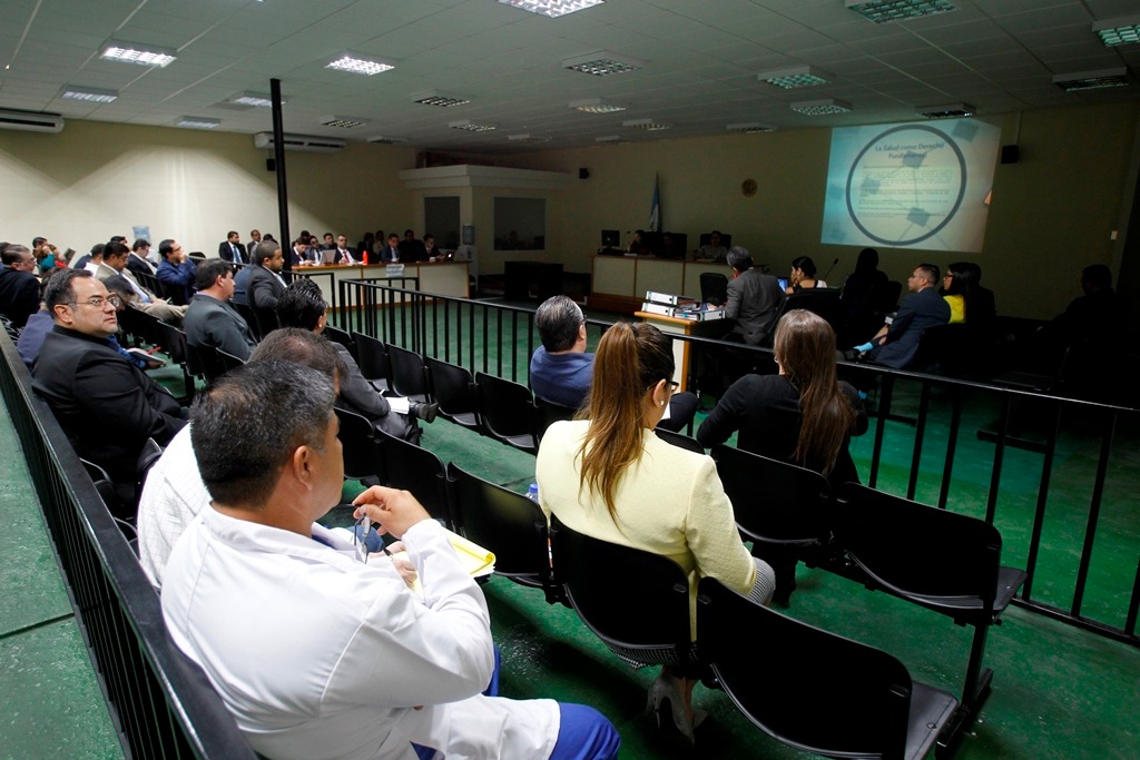 Sindicados en el caso Negociantes de la Salud durante una audiencia el pasado 3 de julio. (Foto Prensa Libre: Hemeroteca PL).