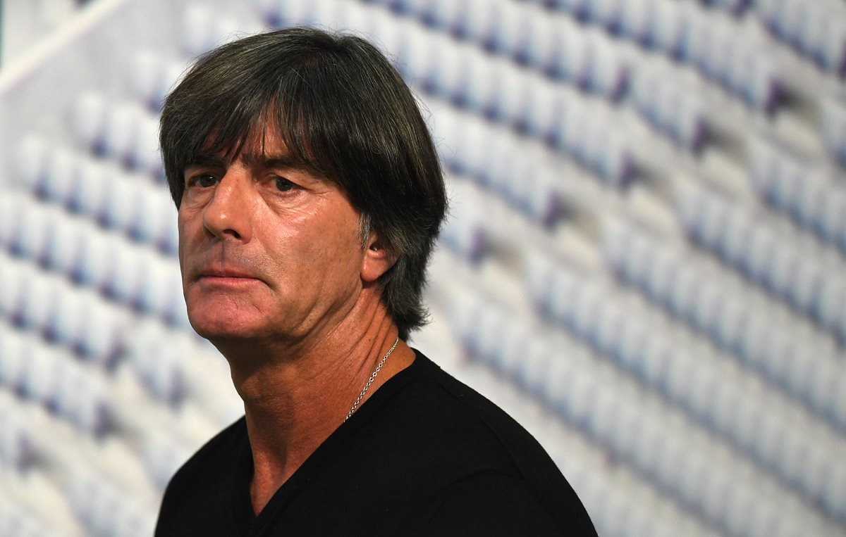 Joachim Löw habló sobre la renuncia de Mesut Özil a la selección de Alemania. (Foto Prensa Libre: AFP)