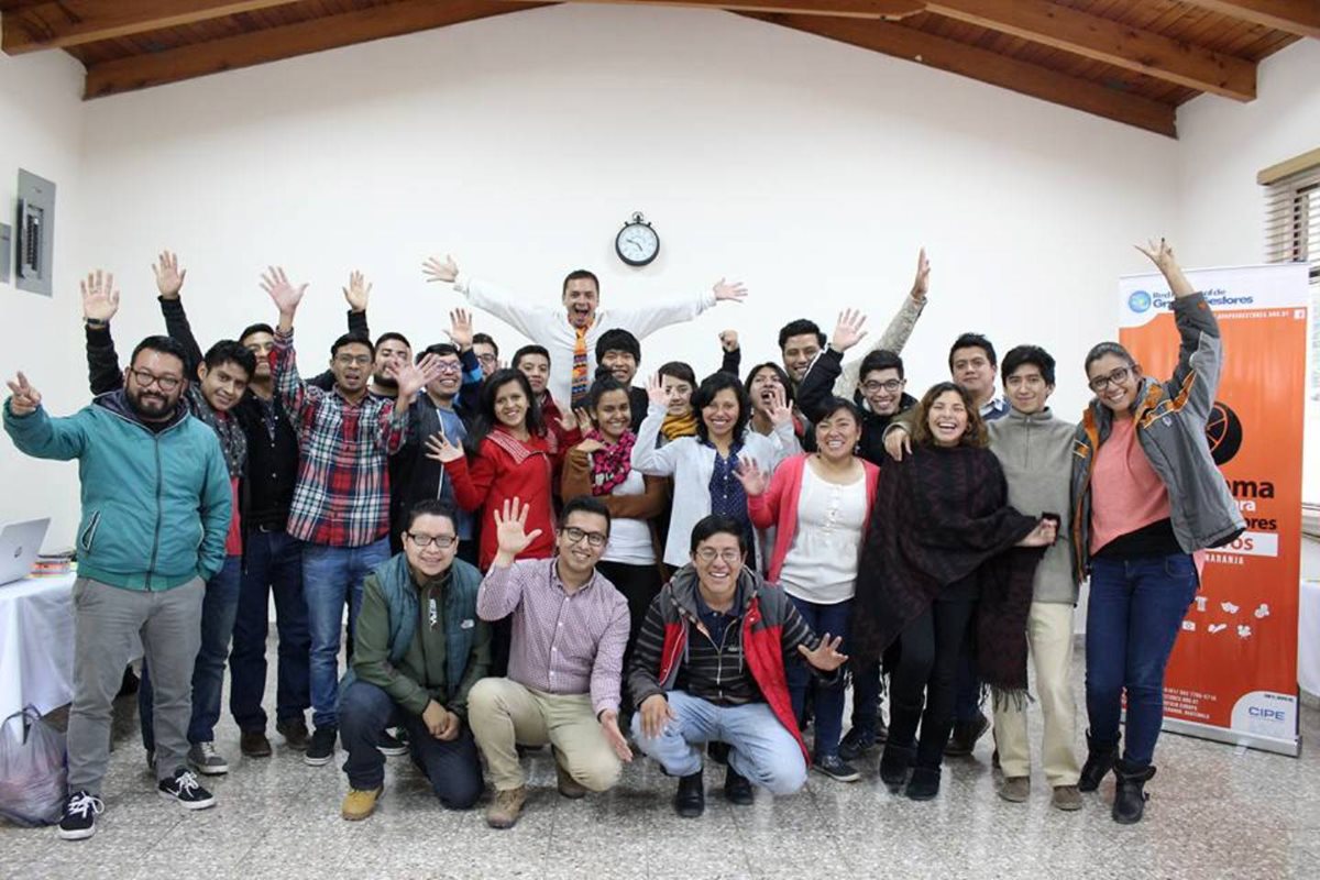 Emprendedores participan en feria Emprendetenango, en el 2017, la primera sobre la economía naranja en Quetzaltenango. (Foto Prensa Libre: María José Longo)