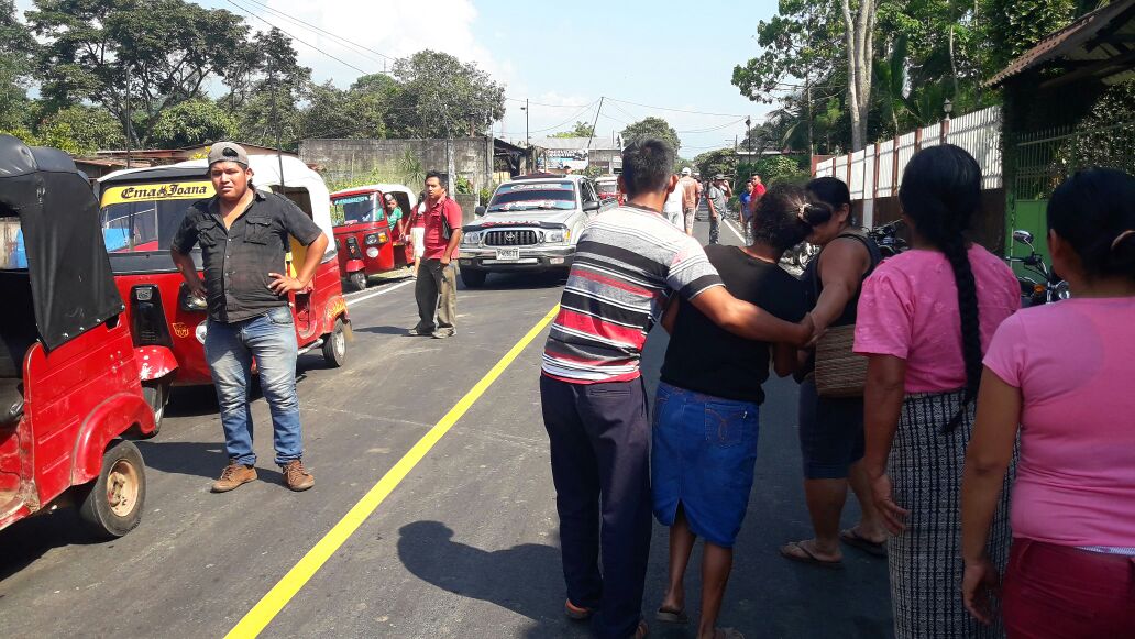 El percance por el que falleció Francisca Camacho ocurrió en la ruta de San Antonio a Santo Tomás La Unión, Suchitepéquez. (Foto Prensa Libre: Cristian I. Soto)