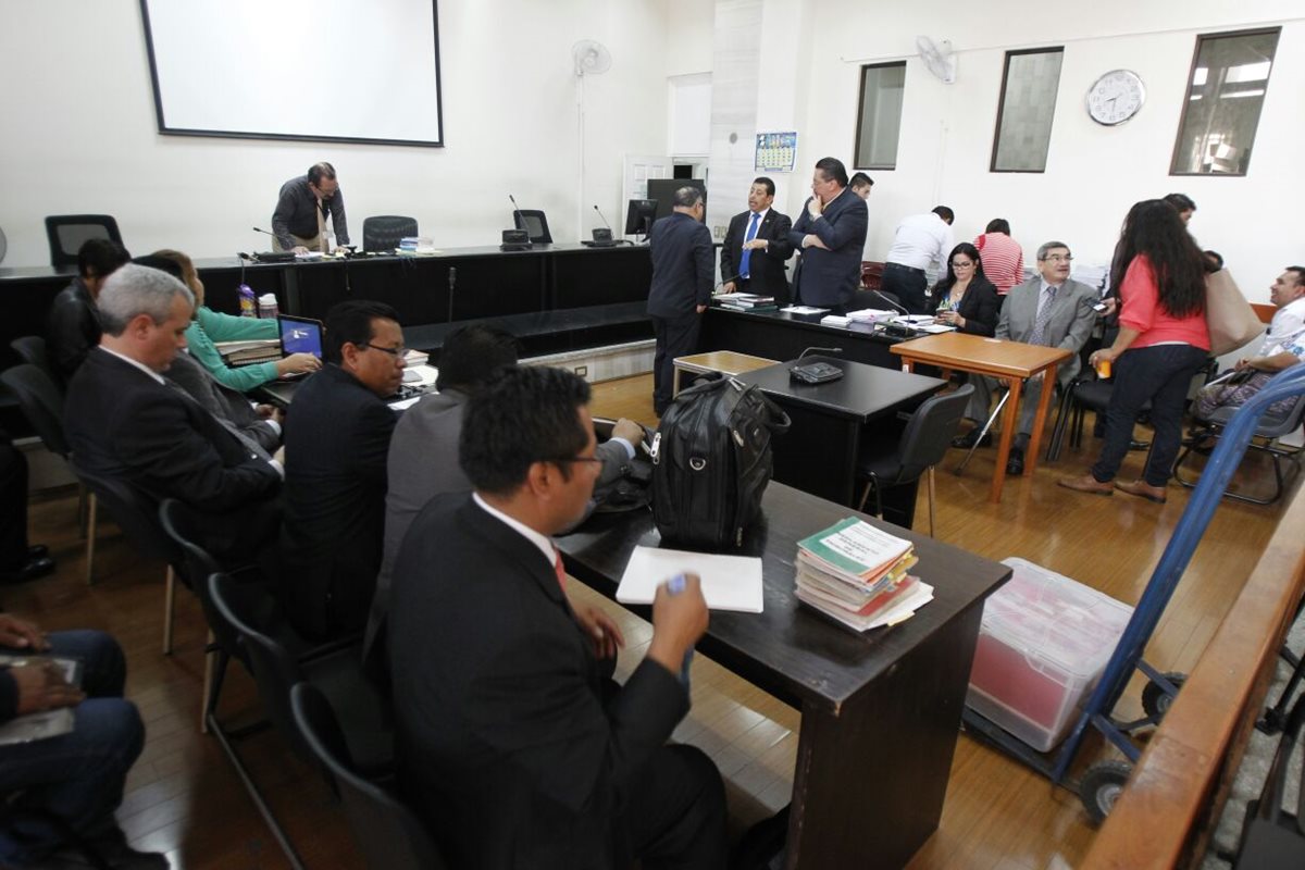 José Rodríguez Sánchez espera el debate en la Sala de Mayor Riesgo B. (Foto Prensa Libre: Paulo Raquec)