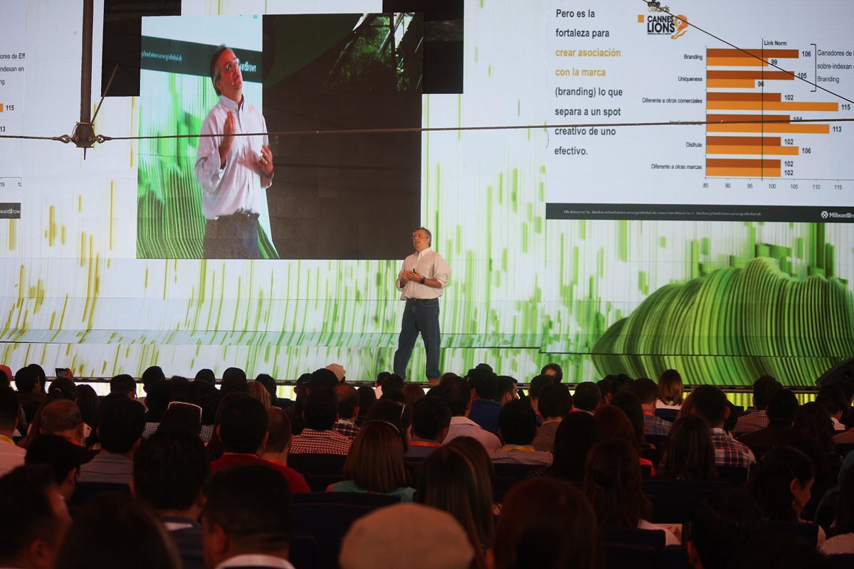 Festival de publicidad de Antigua se inauguró hoy en Santo Domingo del Cerro. (Foto Prensa Libre: Renato Melgar)