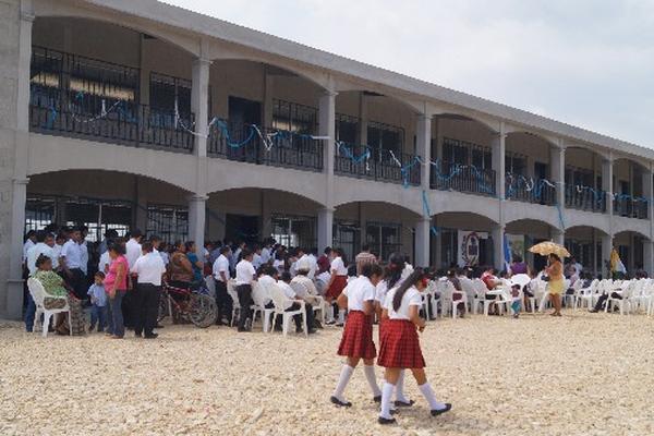 Plantel  tiene ahora ocho aulas y  rampa, para  facilitar el acceso de  estudiantes especiales.