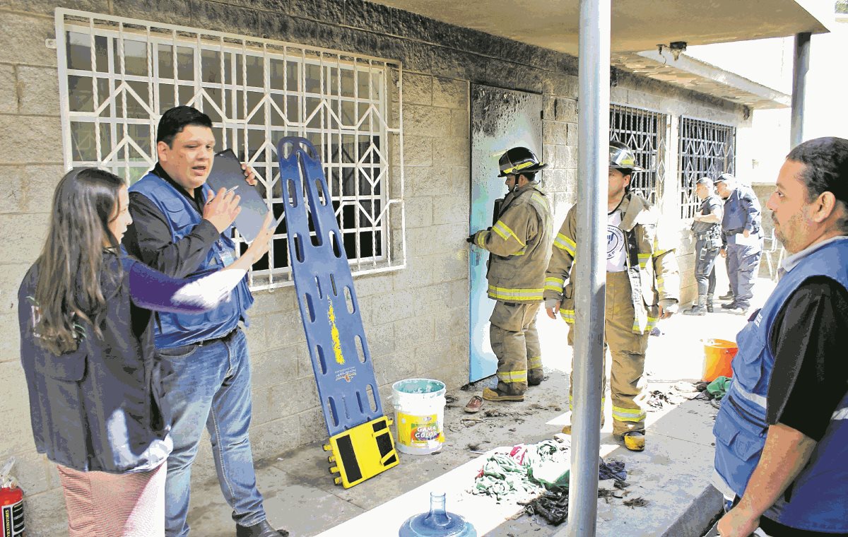 Según el Ministerio Público el día de la tragedia en el Hogar Seguro se incumplieron reglas básicas de seguridad establecidas en normativas de la Conred. (Foto Prensa Libre: Hemeroteca PL)