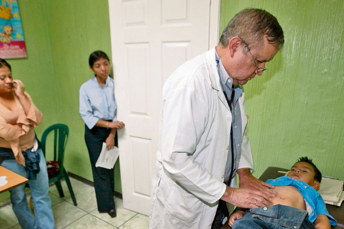 Las primas de accidentes y salud son las que más demanda tienen en el mercado asegurador de Guatemala. (Foto Prensa Libre: DANIEL HERRERA)