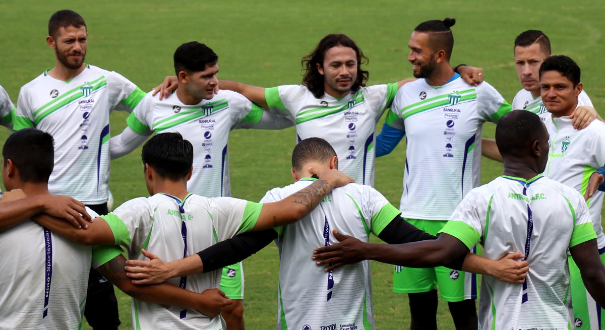 Agustín Herrera es uno de los jugadores más carismáticos que tiene el Club Antigua GFC. (Foto Prensa Libre: Renato Melgar)