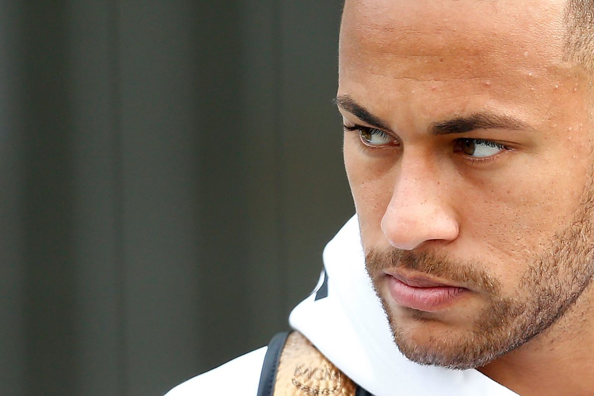 Neymar, aparentemente, continuará con el París Saint-Germain. (Foto Prensa Libre: AFP)