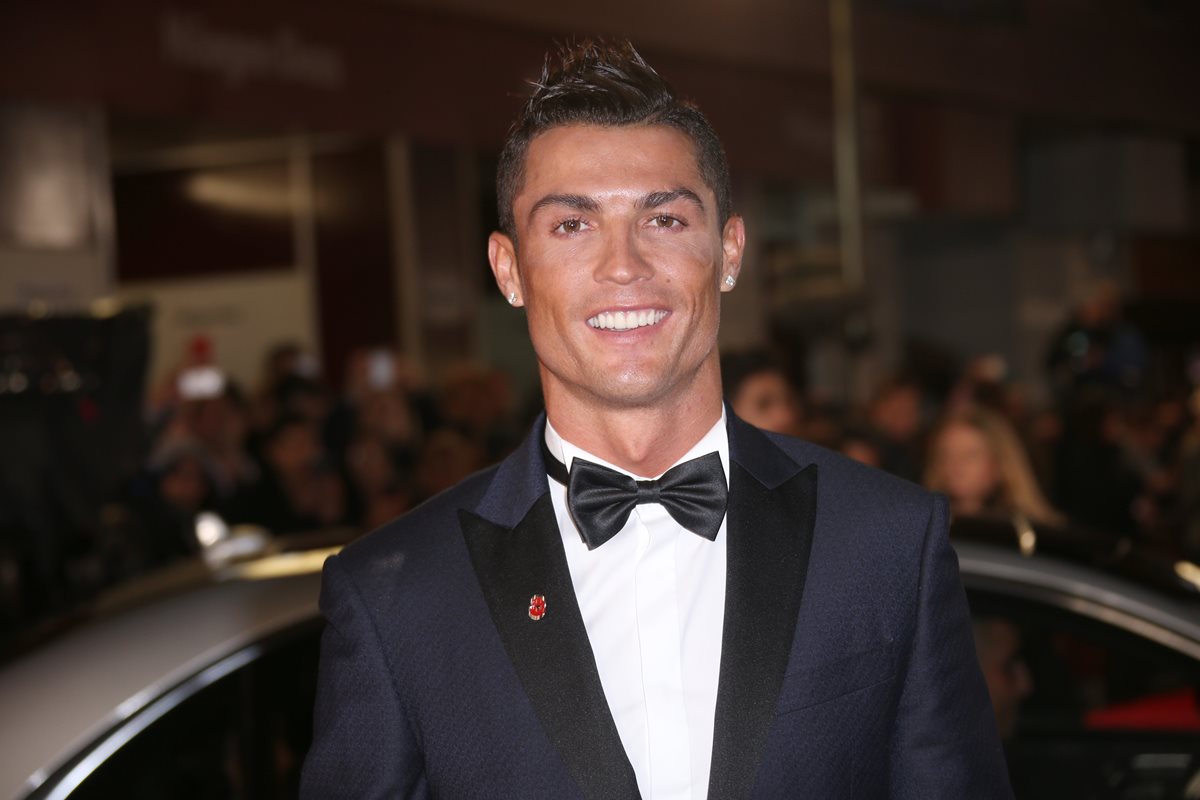 Cristiano Ronaldo se confesó en una entrevista realizada por la revista Caras. (Foto Prensa Libre: AP)