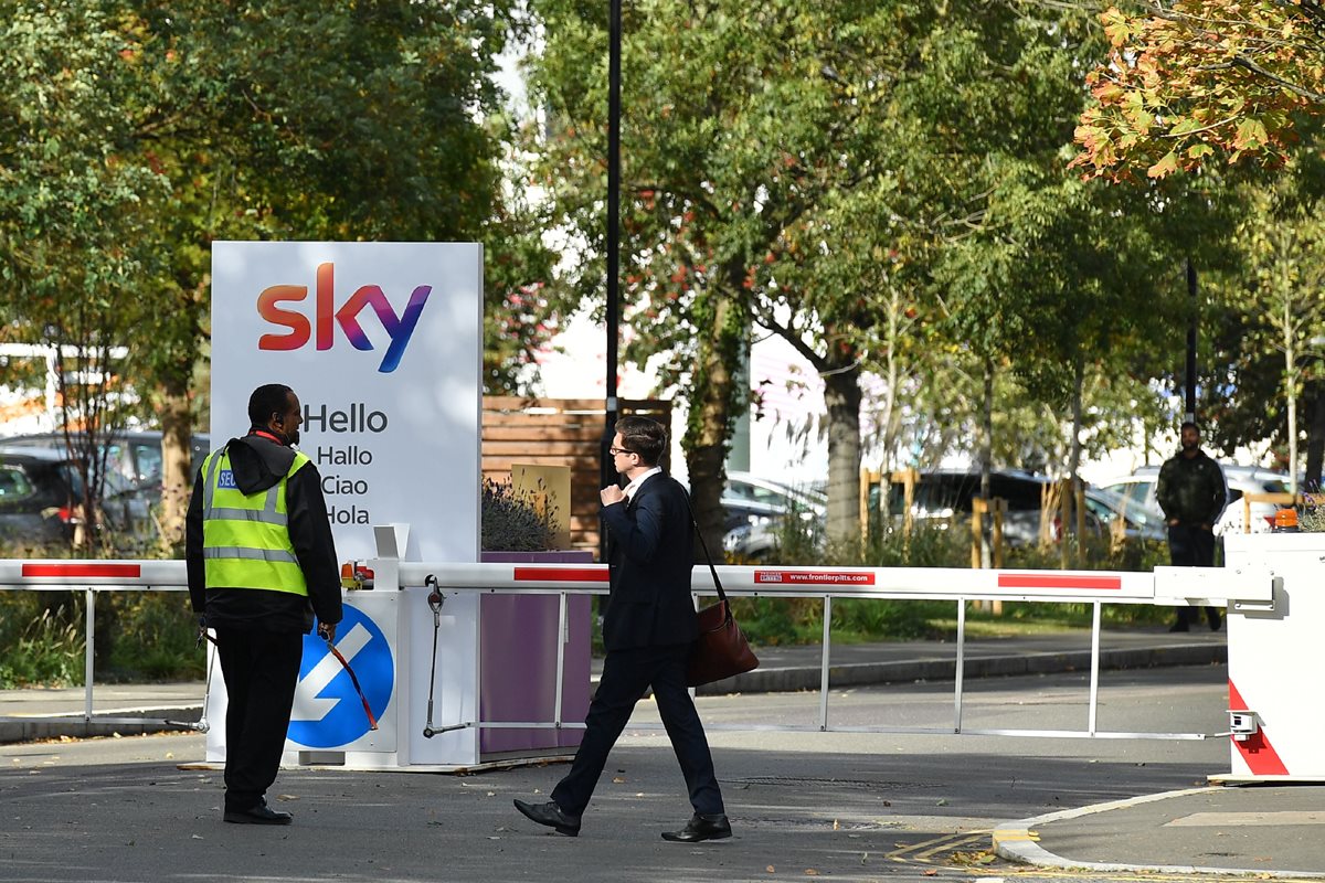 Los pretendientes aumentaron su oferta en el último momento, muestra de la feroz batalla por Sky. (Foto Prensa Libre: AFP)